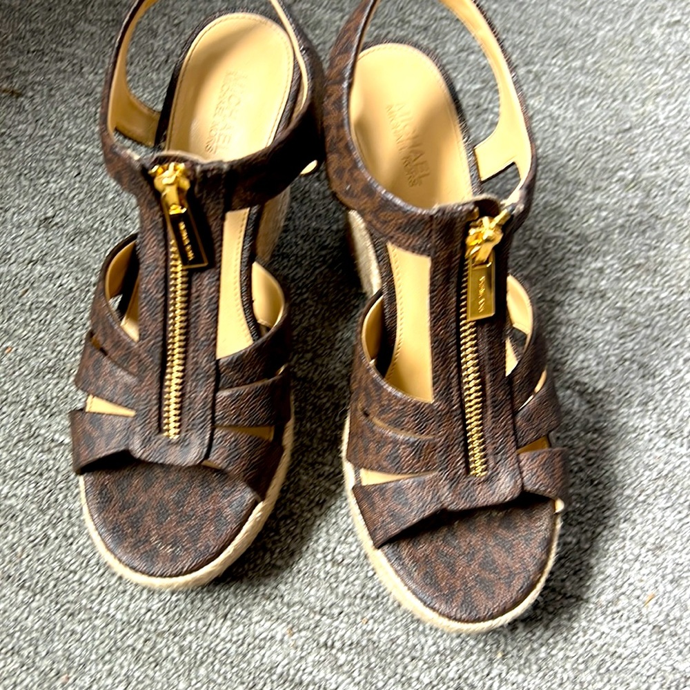 Michael kors size 7